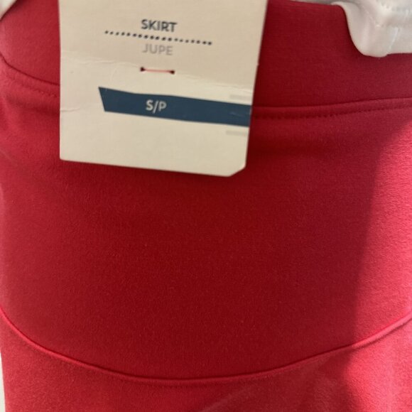 Old Navy Rose Red Mini Skater Skirt - Picture 7 of 8